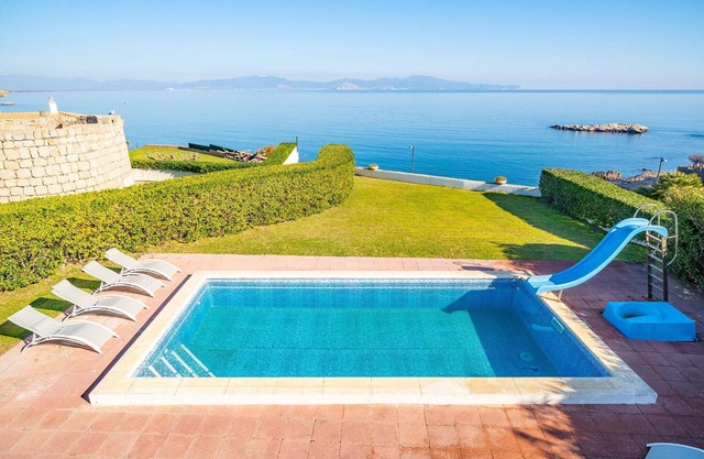 Villa in L'Escala near Platja Rec del Molí