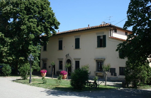 Villa in La Ginestra with 7 bedrooms sleeps 14