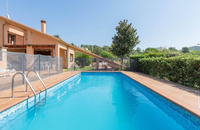 Villa in Lloret de Mar with Private Pool