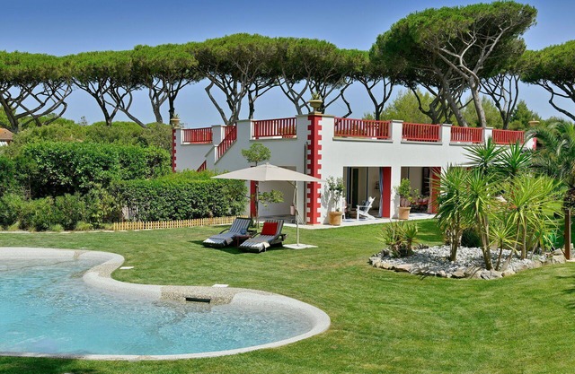 Villa in Marina Di Bibbona with 4 bedrooms sleeps 8
