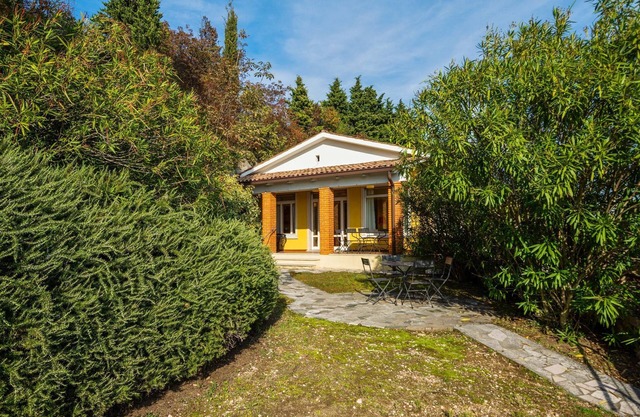 Villa in Marciaga with Pool near Gulf of Garda
