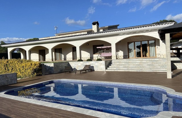 Villa in Mas Mora near Costa Brava Beaches