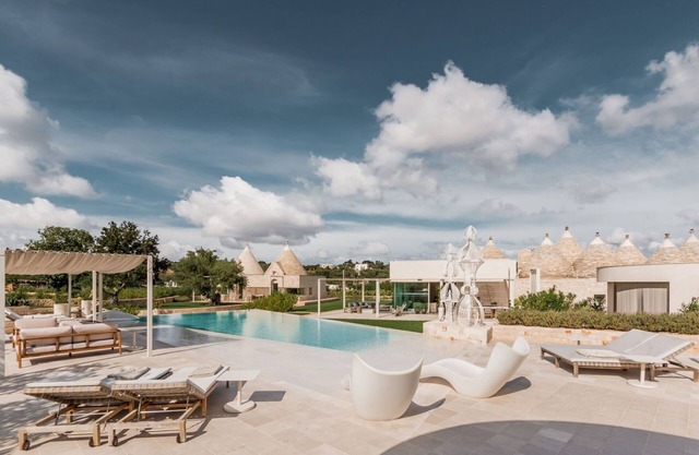 Villa in Montanaro with 6 bedrooms sleeps 12