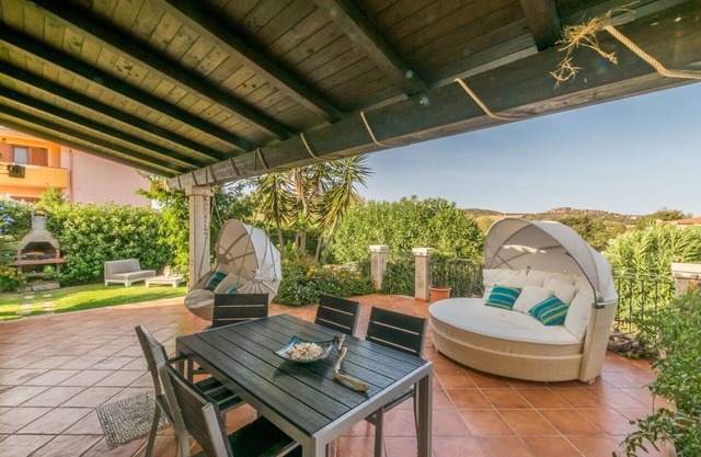 Villa in Murta Maria with 4 bedrooms sleeps 8