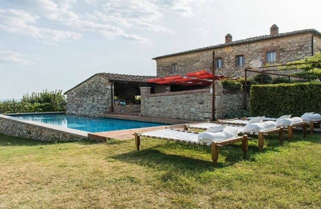 Villa in San Giovanni with 8 bedrooms sleeps 14