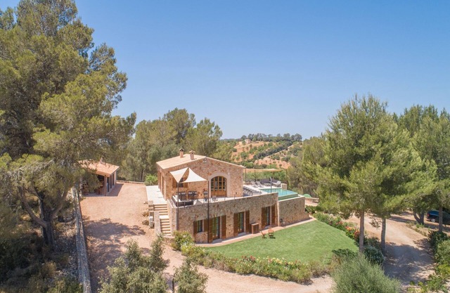 Villa in Sant Joan with Infinity Pool