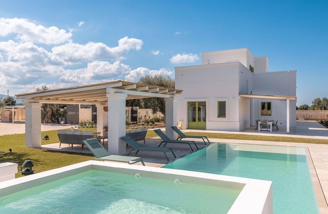 Villa in Savelletri with 4 bedrooms sleeps 8