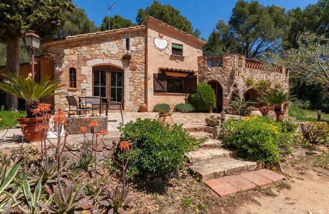 Villa in Spain near Costa Brava