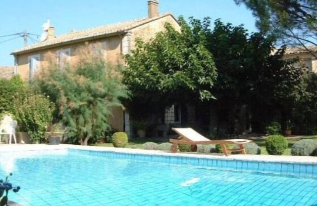 Villa in the heart of Provence