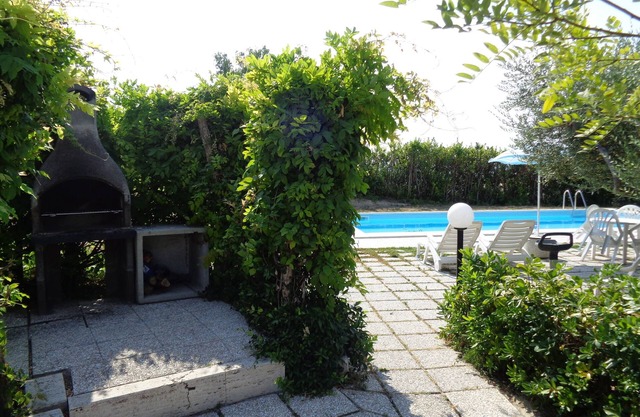 VILLA IN THE HILLS OF THE MARCHE