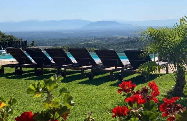 Villa in Trevignano Romano with 4 bedrooms sleeps 6