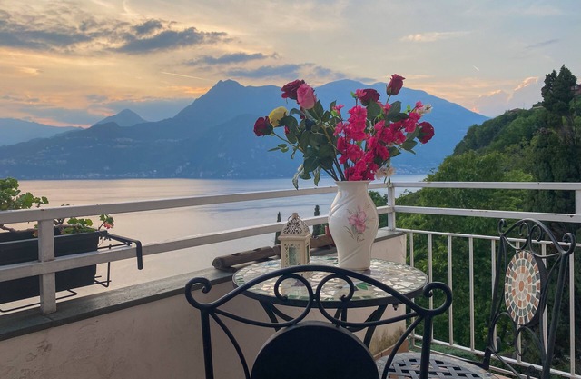 Villa in Varenna for 14 guestsn