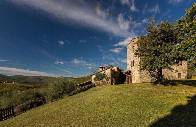 Villa in Volpaia with 6 bedrooms sleeps 12