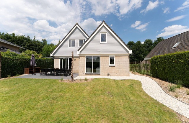 Villa in Zeewolde near Horsterwold Forest