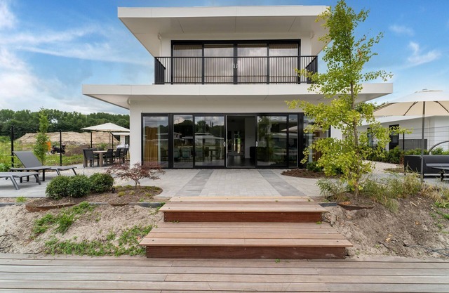 Villa in Zeewolde near Flevostrand Beach