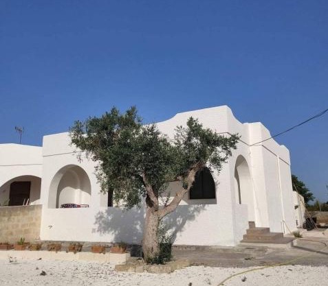 Villa indipendente con 3 camere da letto giardino e parcheggio privato