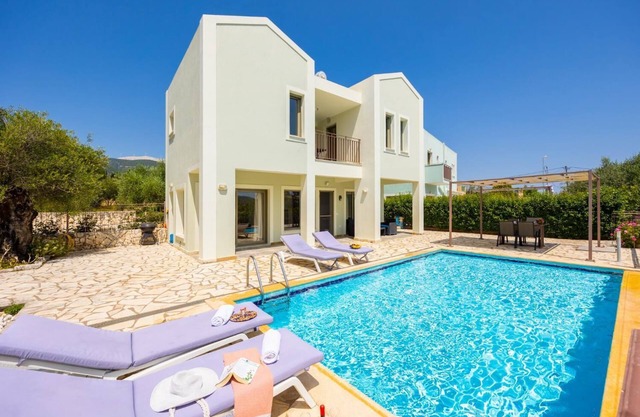 Villa Irineos - Two Bedroom Villa, Sleeps 5