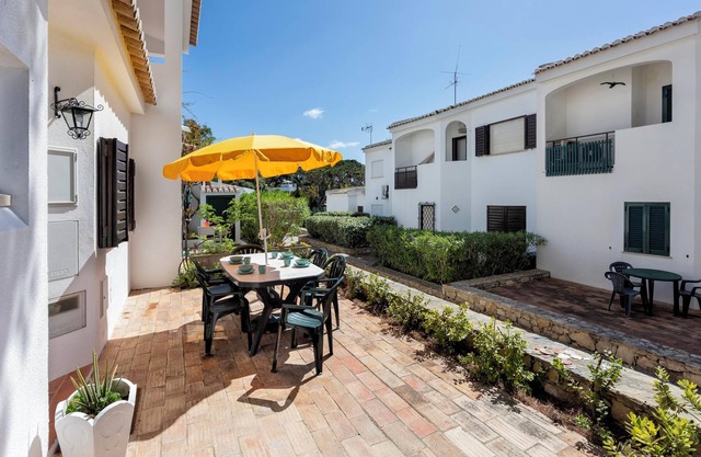 Villa 'Isabel' with Sea View, Wi-Fi and Air Conditioning