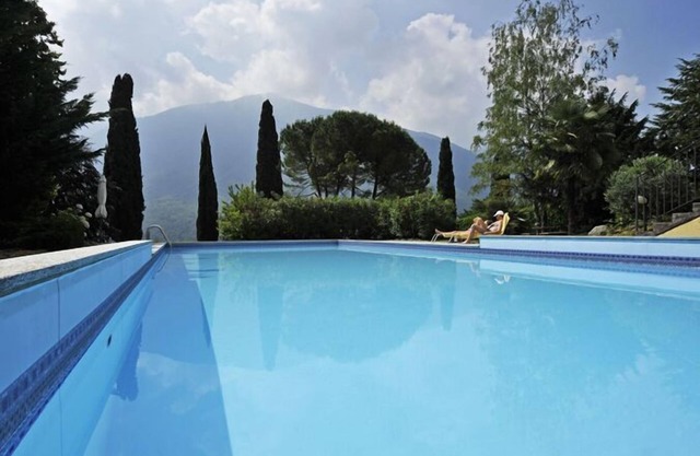 Villa Isella - Mansarda, Carlazzo, Italy