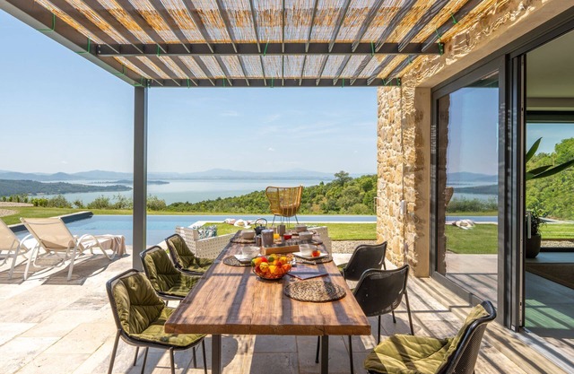Villa in Castel Rigone with 3 bedrooms sleeps 6