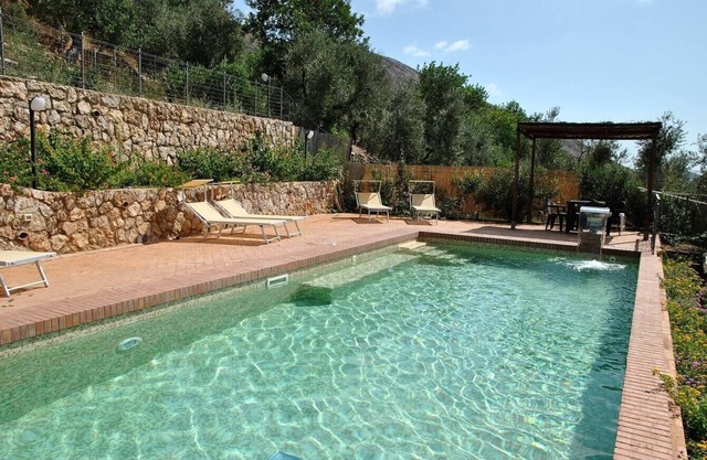 Villa Itri - Zaffiro - Apartment with shared pool