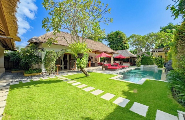 Villa Jaclan 4BR Private Pool VIlla by Villa Bugis