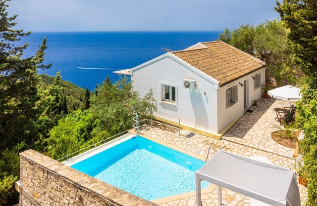 Villa Jasmine - One Bedroom Villa, Sleeps 3