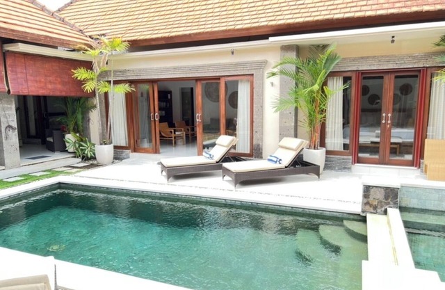 VILLA JIWA 4BR BEACHSIDE SPACIOUS FAMILY POOL VILLA SANUR
