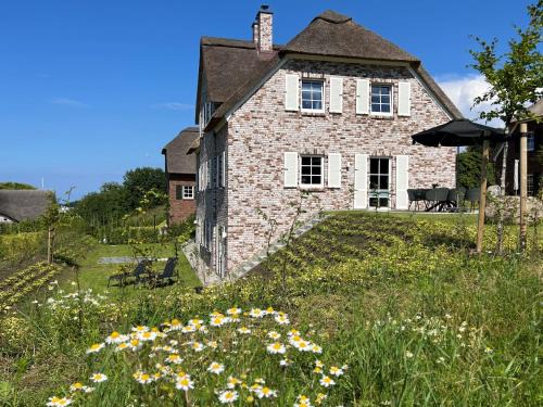 Villa Küsteneck mit Meerblick und Wellnessbereich