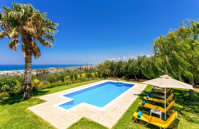 Villa Kastellaki by Villa Plus