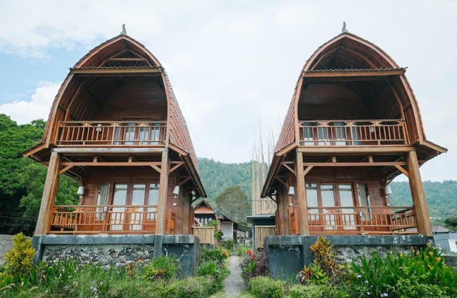 Villa Kedisan Lake View RedPartner