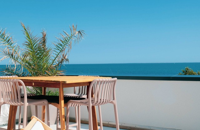 Villa Ker Manou, facing the ocean Jard Sur Mer - 7 people