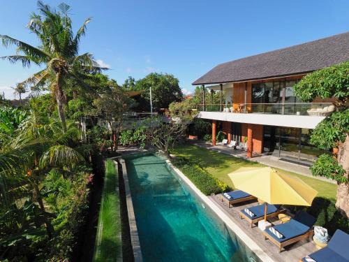 Villa Kimaya - 5-bed Berawa Luxury Villa with complimentary pool fence
