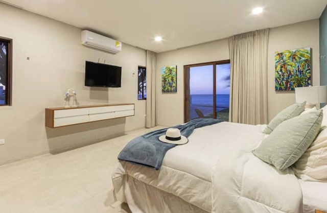 VILLA KUXTAL, OCEANFRONT