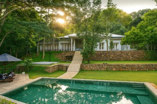 Villa Lé Maas Tota by 98 Acres