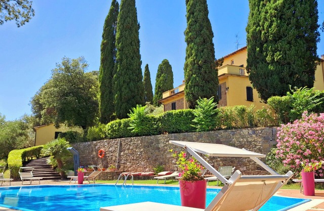 Villa La Magione d’Orcia by Fantasia Villas