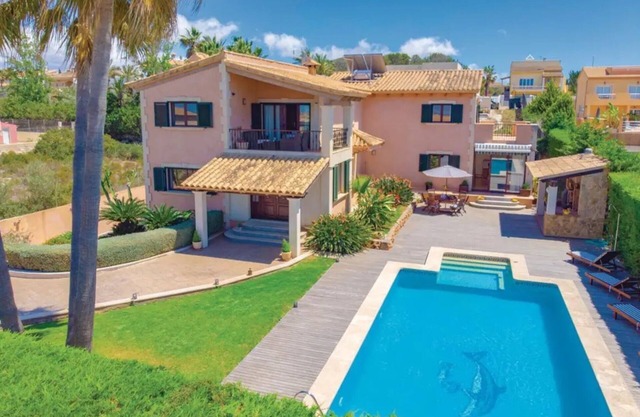 Villa 'La Mallorquina' with Mountain View, Wi-Fi and Air Conditioning