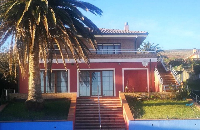 VILLA LA PALMERA. PRIVATE POOL. BEACH AT 40 M