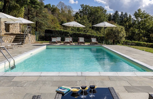 Villa La Rassinata 12, Emma Villas