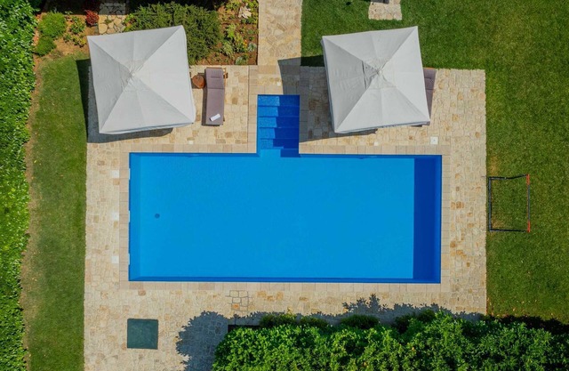 Villa Lavandis with Jacuzzi and 50m2 Pool