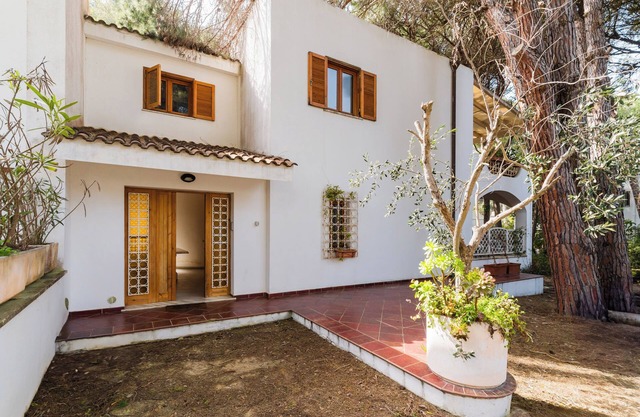 Villa Le Cesine by BarbarHouse