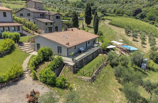 VILLA LE SCUDERIE - PANZANO - TUSCANY