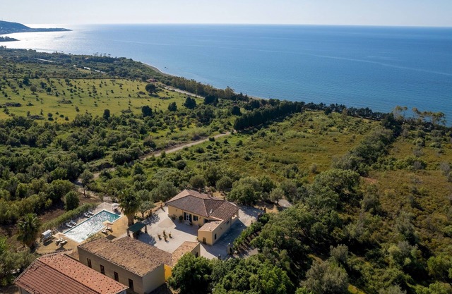 Villa Le Sorbe 12, Emma Villas
