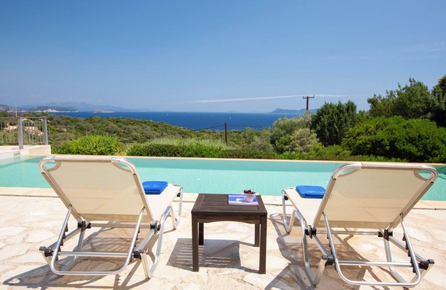 Villa Lefki – spacious (180m2) contemporary villa with XL infinity pool