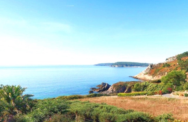 Villa Leostic - Crozon - Panoramic sea view and direct access to the beach