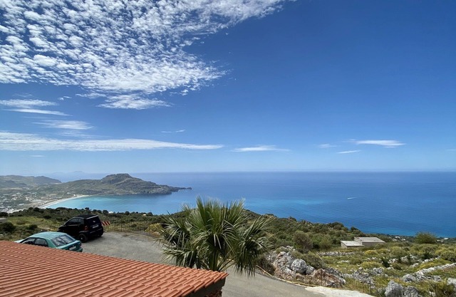 Villa Liandroy (sea view)