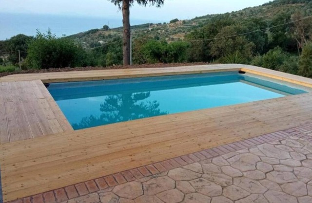 Villa Lina.Independent, with swimming pool and view of the Aeolian islands