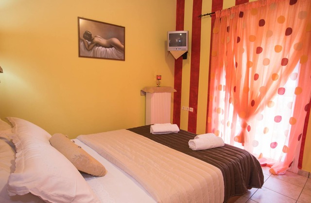 Villa Lina is a beautiful holiday home located in the village of Pantokratoras