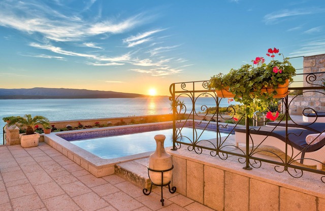 Villa Lipa Dora (V0041-K1) - Bol - island Brac