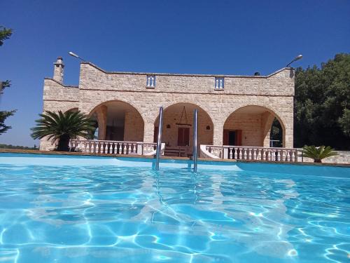 VILLA LISI